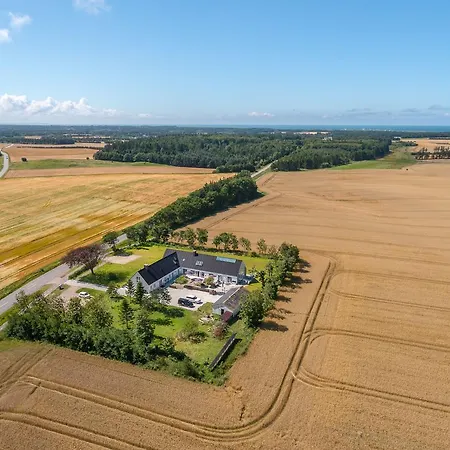 Bed & Breakfast Kunstart20 3*